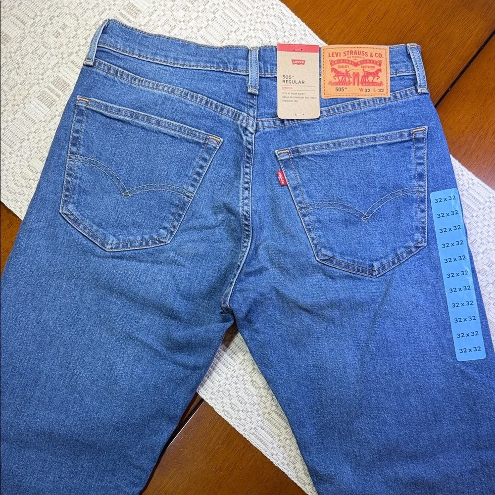 Men's Levi’s 505 Regular Blue Jeans Size 32x32
